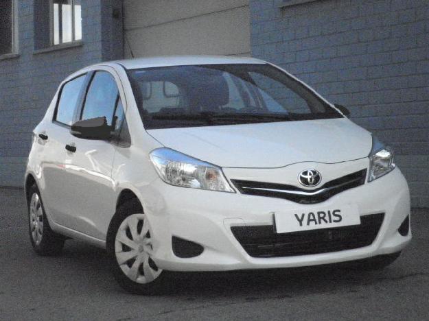 Toyota Yaris 70 LIVE, 9.200€