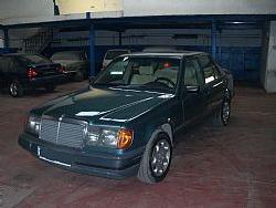 Venta de coche Mercedes 300 Td 4-matic '88 en Málaga