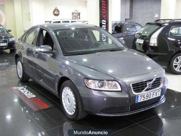 Volvo S40  2.0d Modelo Restyling 2008 \'07