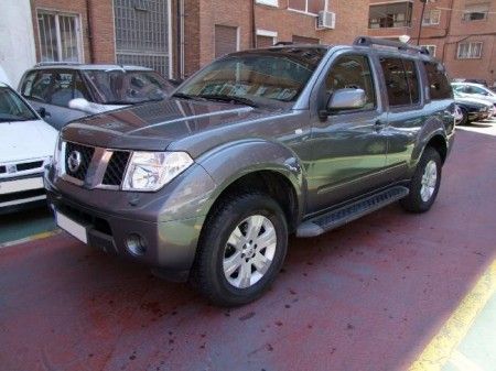 NISSAN PATHFINDER 2.5DCI LE AUT. 7 PLAZAS - Madrid