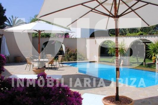 4 Dormitorio Chalet En Venta en Sant Josep de sa Talaia, Ibiza