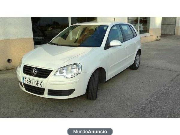 Volkswagen Polo 1.4TDI  70CV (6800 E+IVA)