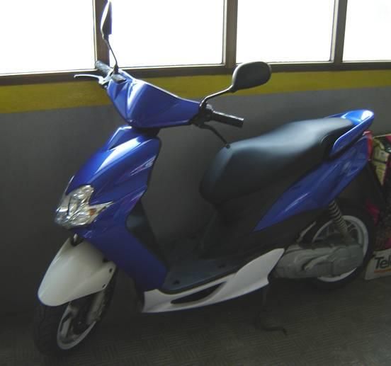 YAMAHA JOG RR AGUA, AZUL Y BLANCA