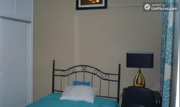 Rooms available - Cosy 1-bedroom apartment in trendy Chamartín