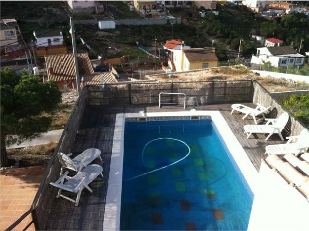 Casa individual en urb. Dalmart, Olérdola. Piscina privada