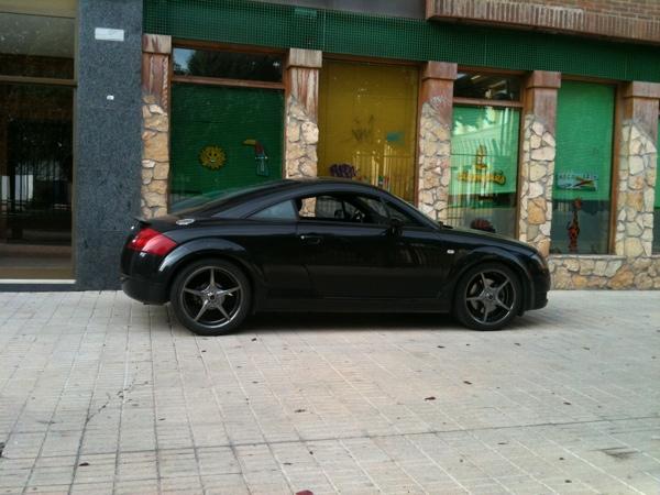 Se vende Audi tt 1.8t 180cv del 2001 y 84.000km