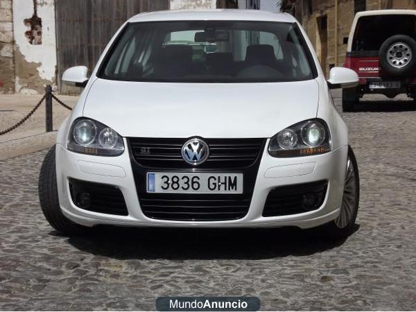 Volkswagen Golf 2.0TDI CR Advance 140cv