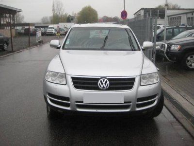 VOLKSWAGEN TOUAREG 3.2 V6 AUTOMATIK / NAVI / - Girona