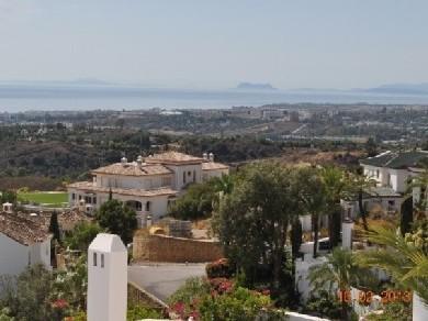 Apartamento con 2 dormitorios se vende en Marbella, Costa del Sol