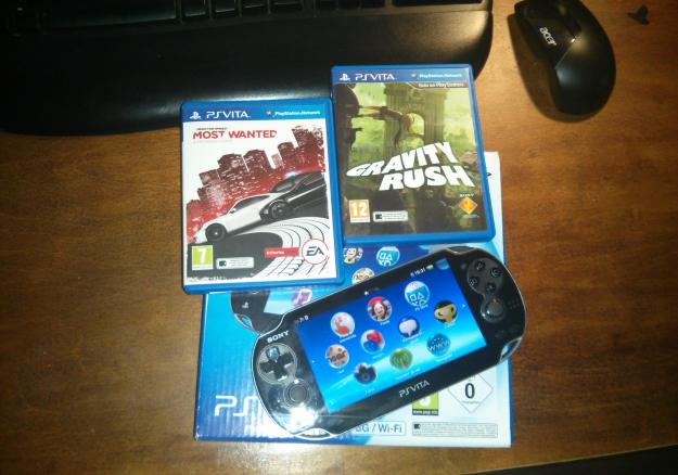 PS Vita 3G con juegos, 2 memory cards...