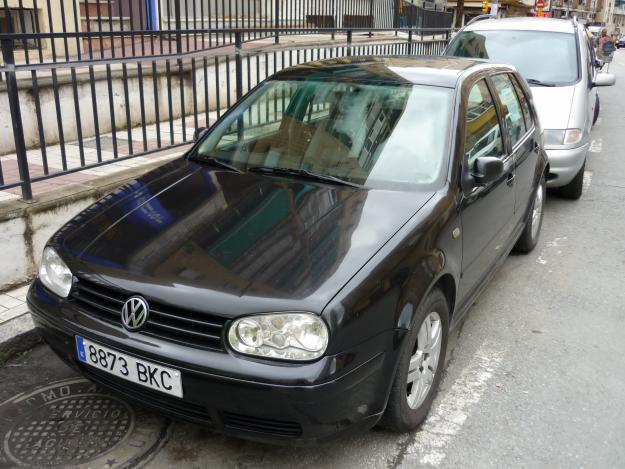 SE VENDE VOLKSWAGEN GOLF IV 1.9 TDI HIGHLINE 110CV