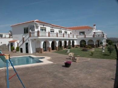 Chalet con 7 dormitorios se vende en Mijas Costa, Costa del Sol