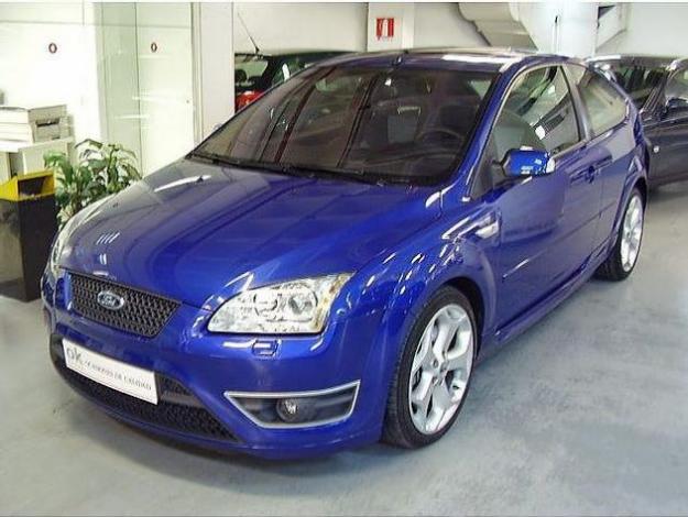 Comprar Ford Focus 2.5 St '06 en Madrid