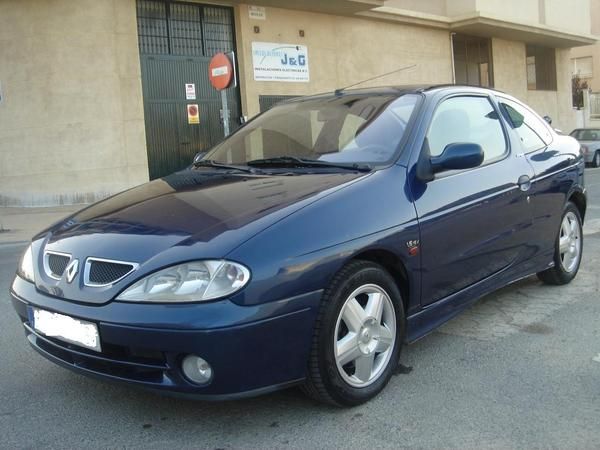 VENDO RENAULT MEGANE COUPE 1.6 110 CV AÑO 2002