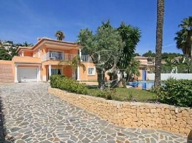 Chalet con 4 dormitorios se vende en Moraira, Costa Blanca