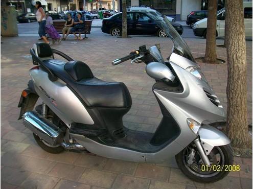 KYMCO Grand Dink 250