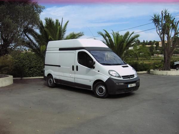 Opel Vivaro alto y larga