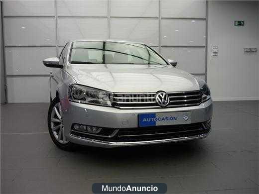 Volkswagen Passat 2.0 TDI 140 Highline BlueMoti