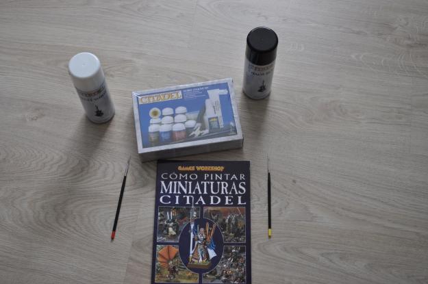 Kit de iniciacion a la pintura de miniaturas Warhammer