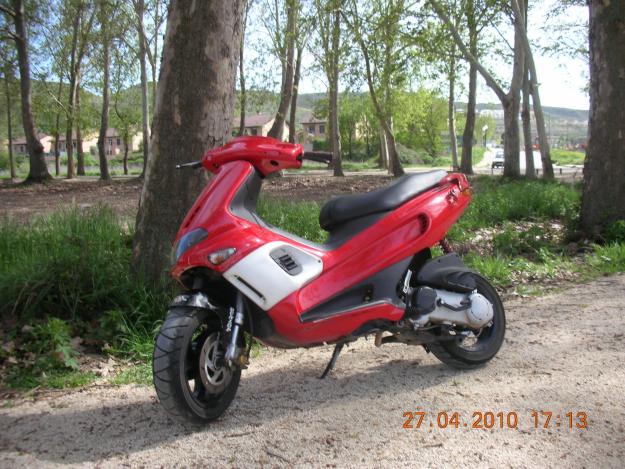 vendo gilera runner 50 sp 600€!!!!!!