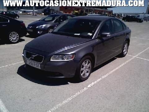 VOLVO S40 2.0 D MOMENTUM 1.998 C.C. 136 C.V. BERLINA