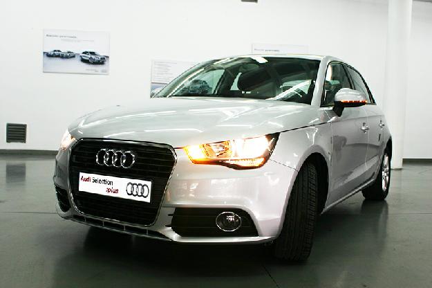 Audi A1 1.6 TDI 105cv Attraction, 16.250€