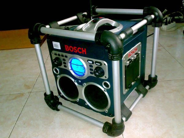 RADIO , AMPLIFICADOR  BOSCH GML 24 V