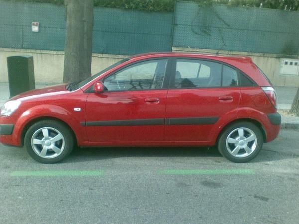 OFERTA - VENDO COCHE KIA RIO 2006