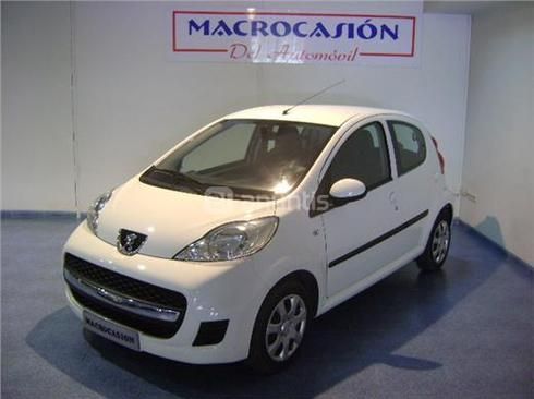 Peugeot 107 1.0i 68cv URBAN 5P