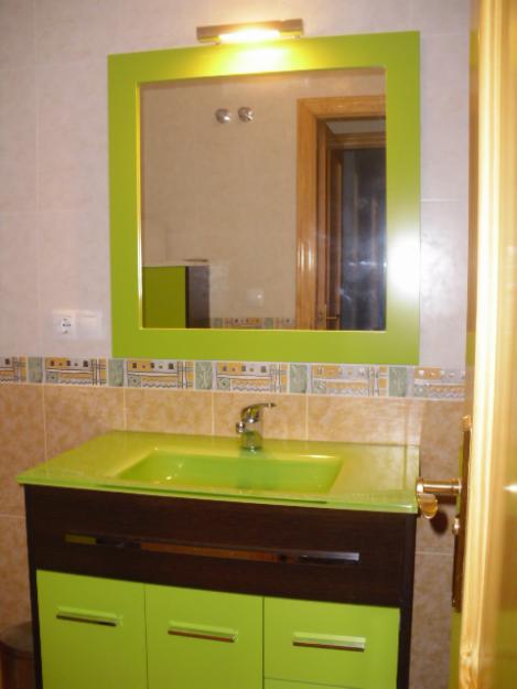 Muebles de baño impecables