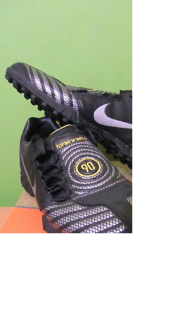 Botas futbol nike total 90 (talla 44) NUEVAS