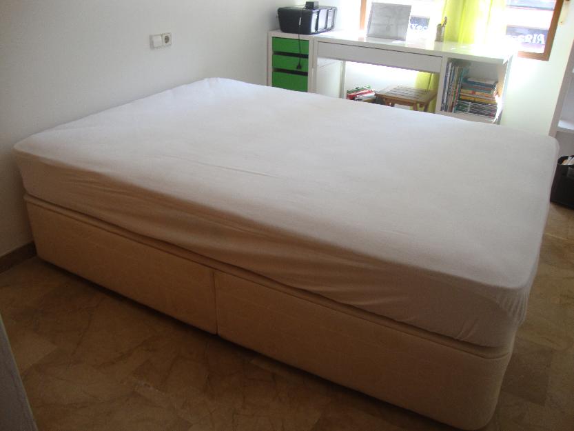 Vendo cama canapé con colcho de 135 Cm.