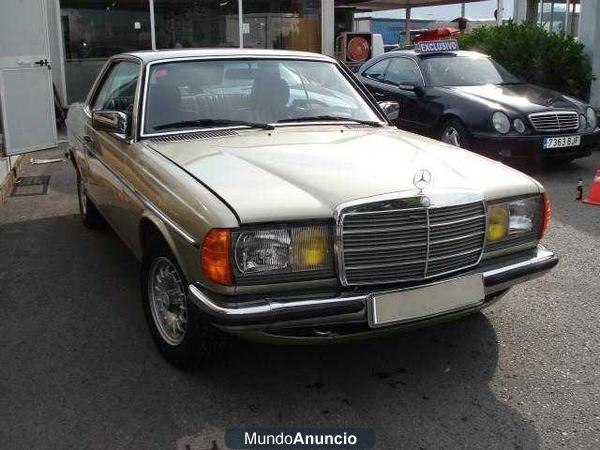 Mercedes-Benz 230 CE    COUPE  UNICO EN EL MERC