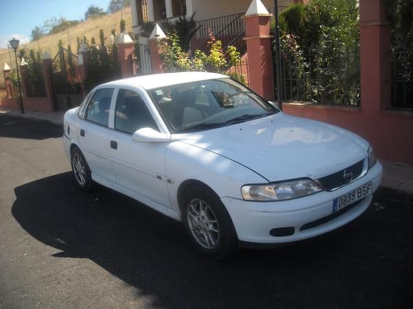 vendo opel vectra con 7 años