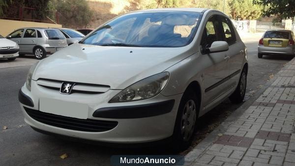 PEUGEOT 307 1.6i XT