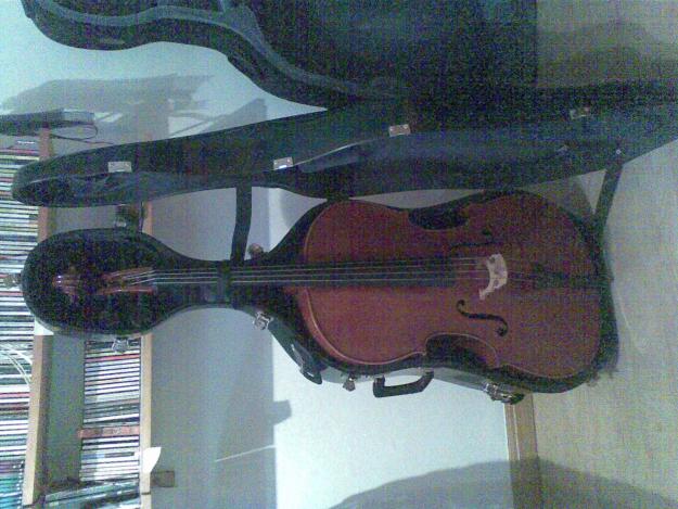 vendo violoncello de taller con arco suizo y estuche