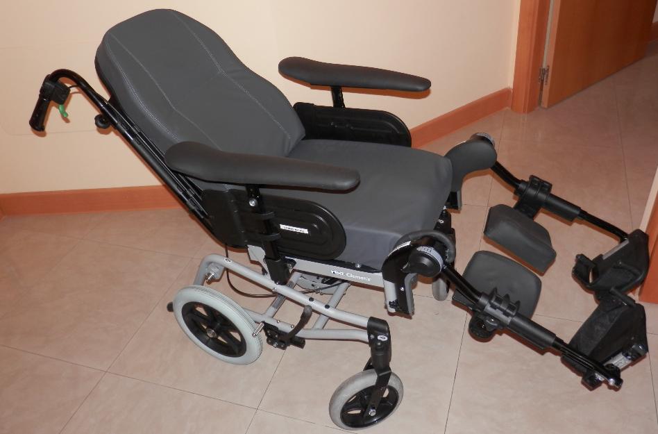 Silla de ruedas multiposición