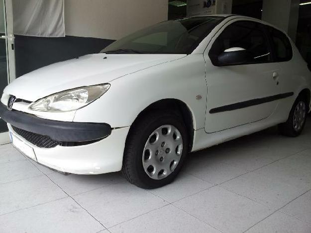 Peugeot 206 1.1i   3 Puertas '01