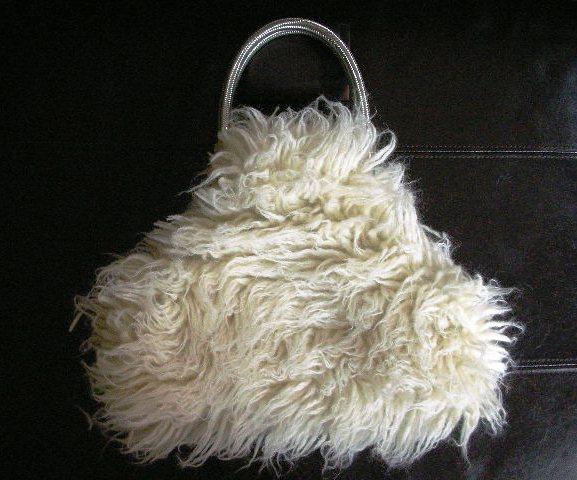 SUPERFURRY HANDBAG (BOLSO SUPERPELUDO)