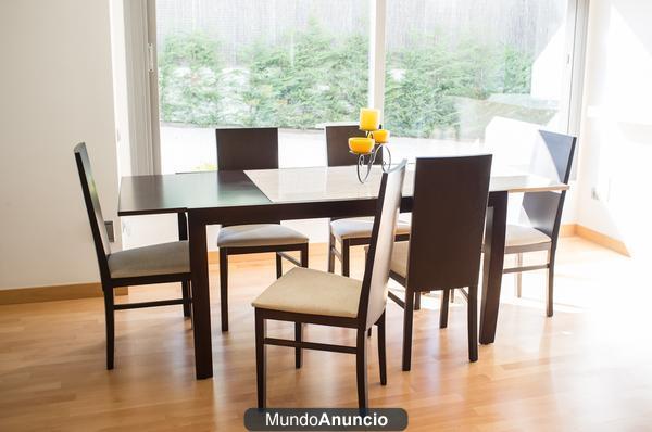 Conjunto de mesa  de comedor y seis sillas