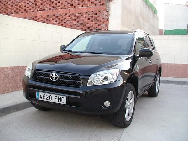 TOYOTA RAV4. 2.2. 136CV SOL