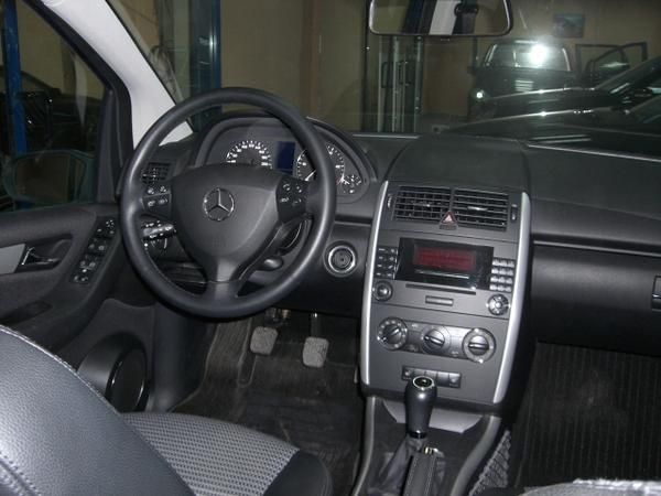 Mercedes-Benz A 180 cdi-ELEGANCE-TECHO-PIEL-MAUL