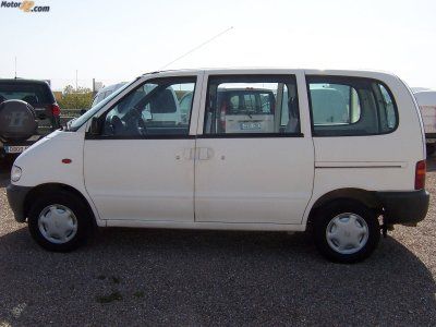 NISSAN SERENA 2.3 DIESEL LX INVITATION 8 PLAZAS - Murcia