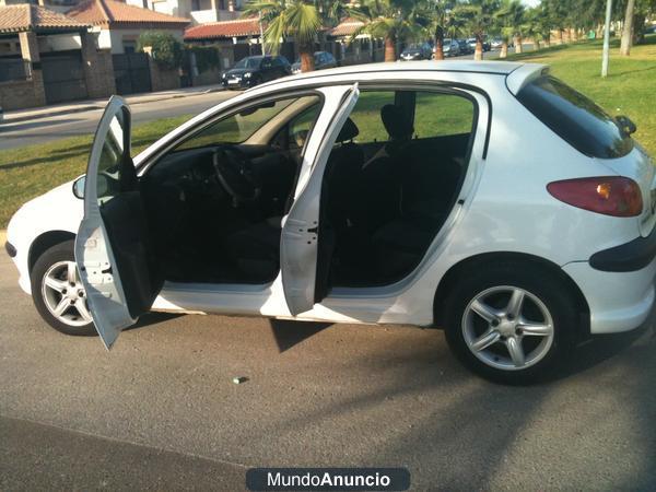 SE VENDE PEUGEOT 206 XL LINE 1.9 D BLANCO