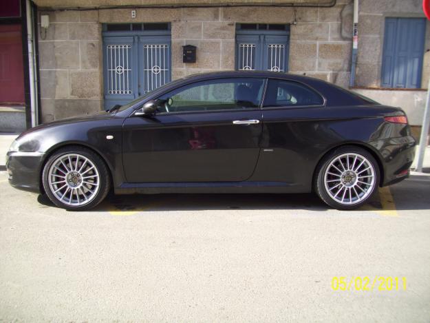 urge alfa gt  gta 3.2 v6 con 241cv