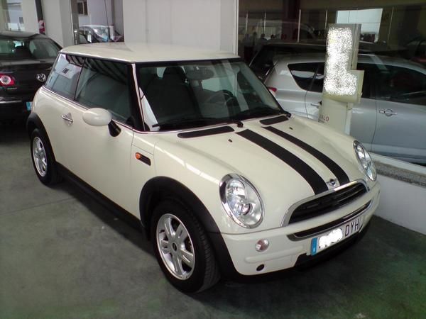 VENDO MINI ONE DIESEL CON SOLO 13000 KMS