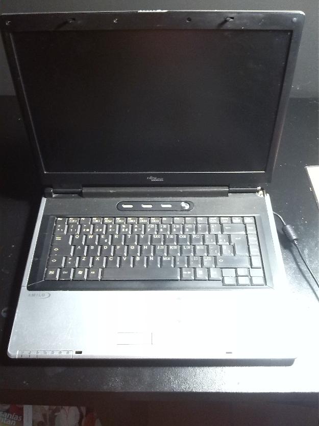 Fujitsu Siemens Amilo M1424