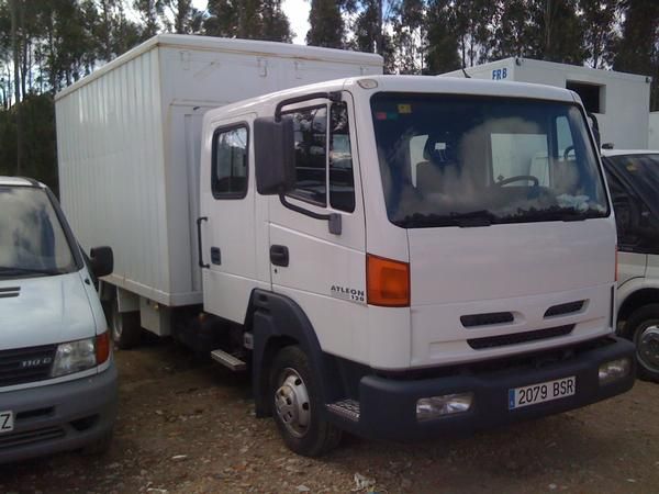 nissan atleon doble cabina 120 cv 6000 kg