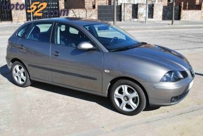 SEAT IBIZA 1.4 16V REFERENCE 100CV 2004   GASOLINA  5 PUERTAS - MADRID