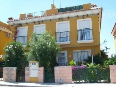 Chalet pareado con 3 dormitorios se vende en Callosa de Segura, Vega Baja Torrevieja